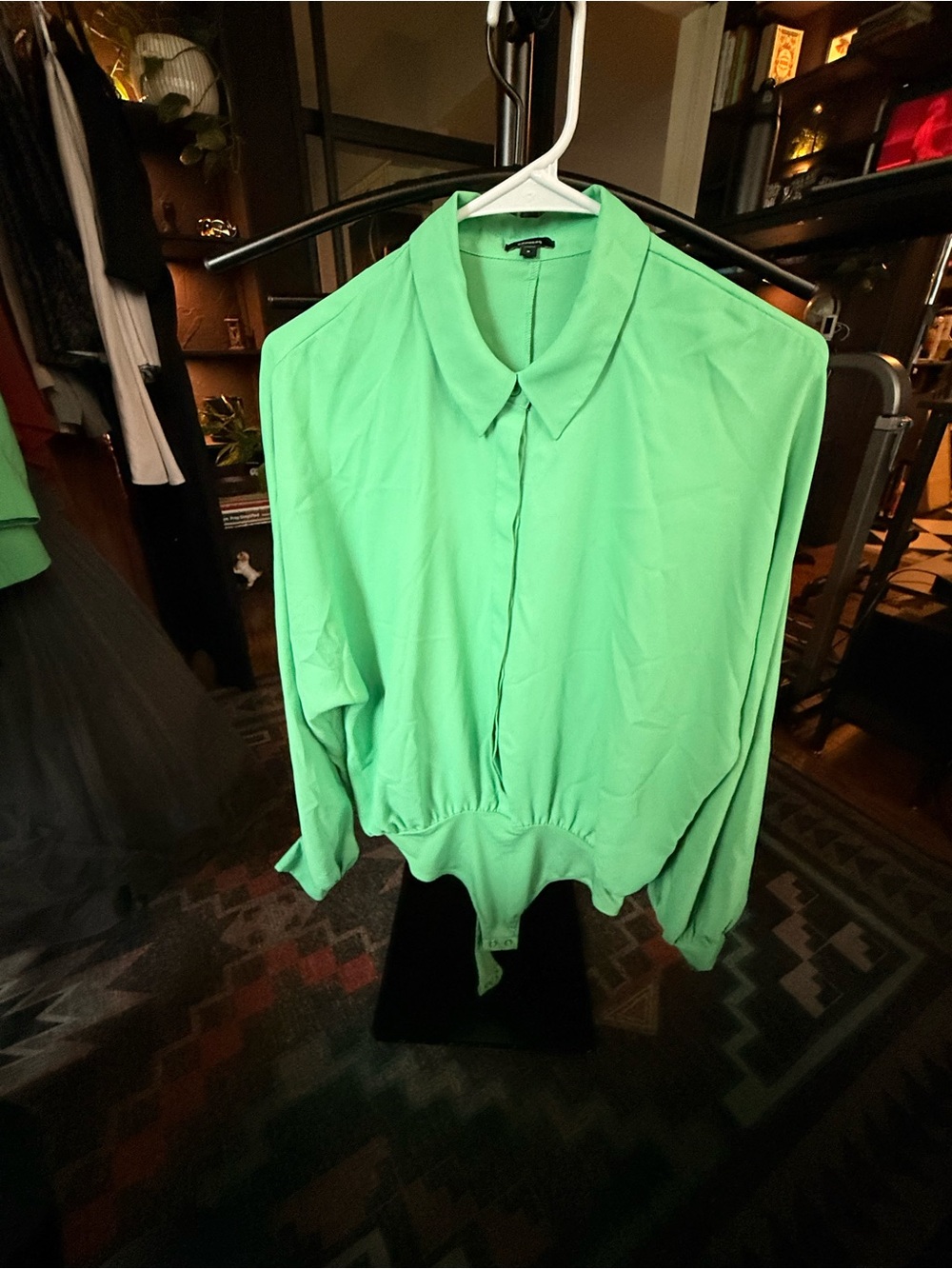 Express Women's Collared Long-Sleeve Blouse in Bright Green